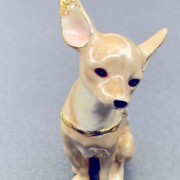 Kingspoint Design Jeweled Chihuahua Trinket Box.No Necklace. - Picture 3 of 8